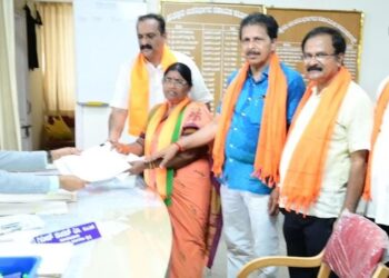 ಪುತ್ತೂರು : ಬಿಜೆಪಿ ಅಭ್ಯರ್ಥಿ ಆಶಾ ತಿಮ್ಮಪ್ಪ ಗೌಡ ನಾಮಪತ್ರ ಸಲ್ಲಿಕೆ