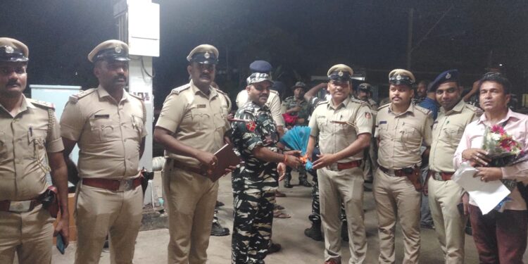 ಚುನಾವಣಾ ಹಿನ್ನೆಲೆ : ದ.ಕ. ಜಿಲ್ಲೆಗೆ 4 ಸಿ.ಆರ್.ಪಿ.ಎಫ್ ಕಂಪನಿಗಳು ಆಗಮನ ; ಪುತ್ತೂರು ಸಹಿತ ಹಲವು ತಾಲೂಕುಗಳಲ್ಲಿ ಕರ್ತವ್ಯಕ್ಕೆ ನಿಯೋಜನೆ