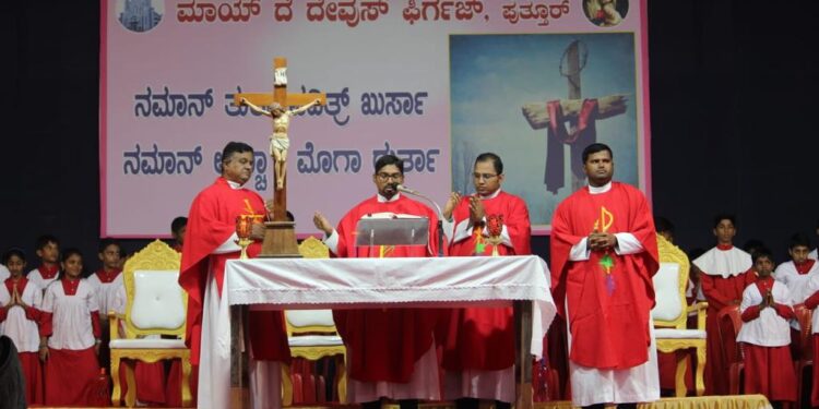 ಪುತ್ತೂರು ಮಾಯಿ ದೆ ದೇವುಸ್ ಚರ್ಚಿನಲ್ಲಿ ಶುಭ ಶುಕ್ರವಾರ (ಗುಡ್ ಫ್ರೈಡೇ) ಆಚರಣೆ