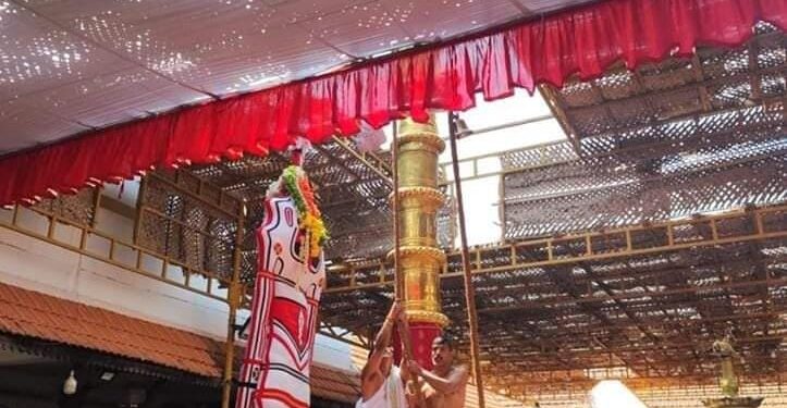 ಪುತ್ತೂರು : ಶ್ರೀ ಮಹಾಲಿಂಗೇಶ್ವರ ದೇವರ ವರ್ಷಾವಧಿ ಜಾತ್ರೋತ್ಸವ : ಧ್ವಜಾರೋಹಣ