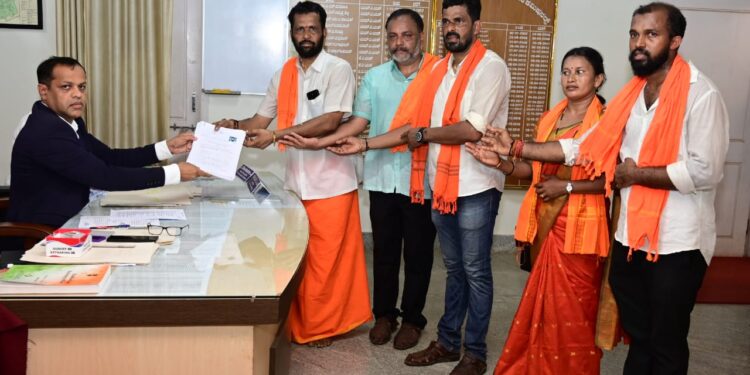 ಪುತ್ತೂರು : ಪಕ್ಷೇತರ ಅಭ್ಯರ್ಥಿಯಾಗಿ ನಾಮಪತ್ರ ಸಲ್ಲಿಸಿದ ಅರುಣ್ ಕುಮಾರ್ ಪುತ್ತಿಲ : ಮೆರವಣಿಗೆಯಲ್ಲಿ ಜನಸ್ತೋಮ