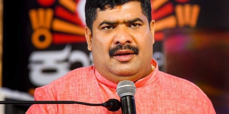 ಮಾನಹಾನಿಕರ ವರದಿ ಮಾಡದಂತೆ ತಡೆಯಾಜ್ಞೆ ತಂದ ಬಿಜೆಪಿ ಅಭ್ಯರ್ಥಿ ವೇದವ್ಯಾಸ್ ಕಾಮತ್..!!!