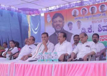 ಬೆಳ್ತಂಗಡಿ : ಕಾಂಗ್ರೆಸ್ ಅಭ್ಯರ್ಥಿ ರಕ್ಷಿತ್ ಶಿವರಾಂ ಚುನಾವಣಾ ಪ್ರಚಾರ ಸಭೆಯಲ್ಲಿ ಅಶೋಕ್ ಕುಮಾರ್ ರೈ