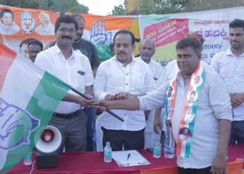 ಇಡ್ಕಿದು : ಕಾಂಗ್ರೆಸ್ ಅಭ್ಯರ್ಥಿ ಅಶೋಕ್ ಕುಮಾರ್ ರೈ ರವರ ನೇತೃತ್ವದಲ್ಲಿ ಎಸ್.ಡಿ.ಪಿ.ಐ ಸದಸ್ಯ ಕಾಂಗ್ರೆಸ್ ಸೇರ್ಪಡೆ