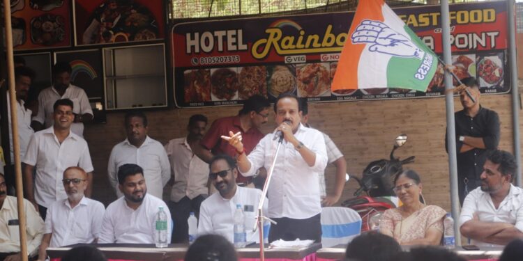 ನರಿಮೊಗರು : ಕಾಂಗ್ರೆಸ್ ಬೂತ್ ಸಭೆ : ಹಲವು ಪ್ರಮುಖರು ಭಾಗಿ