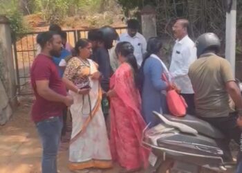 ಮರೀಲ್ : ದ್ವಿಚಕ್ರ ವಾಹನ ಸ್ಕಿಡ್ ಆಗಿ ಗಾಯಗೊಂಡ ವ್ಯಕ್ತಿಯನ್ನು ಆಸ್ಪತ್ರೆಗೆ ದಾಖಲಿಸಿದ ಜೆಡಿಎಸ್ ಅಭ್ಯರ್ಥಿ ದಿವ್ಯಪ್ರಭಾ ಚಿಲ್ತಡ್ಕ