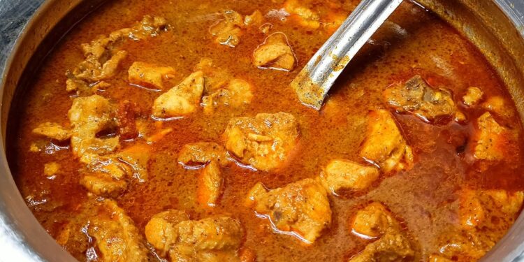 ಕೋಳಿ ಪದಾರ್ಥಕ್ಕೆ ಪ್ರಾರಂಭವಾದ ಜಗಳ ಕೊಲೆಯಲ್ಲಿ ಅಂತ್ಯ : ತಂದೆಯಿಂದಲೇ ಮಗನ ಹತ್ಯೆ..!!!