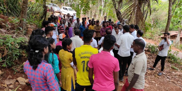 ನಿಡ್ಪಳ್ಳಿ : ಕಾಂಗ್ರೆಸ್ ಅಭ್ಯರ್ಥಿ ಅಶೋಕ್ ರೈ ರವರಿಂದ ಮತಯಾಚನೆ