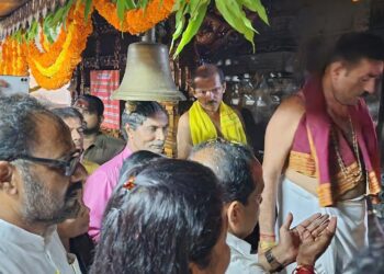ಪುತ್ತೂರು : ಚುನಾವಣೆಯಲ್ಲಿ ಗೆಲುವು ಸಾಧಿಸಿದ ಅಶೋಕ್ ರೈ ಶ್ರೀ ಮಹಾಲಿಂಗೇಶ್ವರ ದೇವಸ್ಥಾನ, ಚರ್ಚ್, ಮಸೀದಿಗೆ ಭೇಟಿ : ಪ್ರಾರ್ಥನೆ