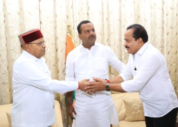 ನೂತನ ಸ್ಪೀಕರ್ ಖಾದರ್ ಹಾಗೂ ರಾಜ್ಯಪಾಲರಾದ ಥಾವರ್ ಚಂದ್ ಗೆಹ್ಲೋಟ್ ರನ್ನು ಭೇಟಿಯಾದ ಪುತ್ತೂರು ಶಾಸಕ ಅಶೋಕ್ ರೈ