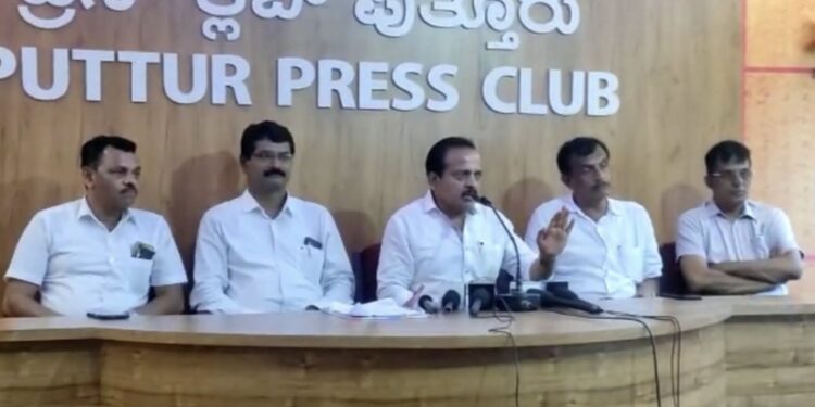 (ಮೇ.8) ಬೊಳುವಾರಿನಿಂದ ದರ್ಬೆವರೆಗೆ ಕಾಂಗ್ರೆಸ್ ರೋಡ್ ಶೋ : ನಟಿ ರಮ್ಯಾ ಭಾಗಿ  : “ನನ್ನ ಬೂತ್-ನಾನು ಅಭ್ಯರ್ಥಿ” ಮತ ಪ್ರಚಾರ ಅಭಿಯಾನದಲ್ಲಿ 5 ಸಾವಿರ ಕಾರ್ಯಕರ್ತರ ಪಾಲ್ಗೊಳ್ಳುವಿಕೆ – ಅಶೋಕ್ ರೈ