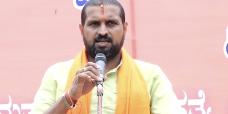 ‘ನಡು ರಸ್ತೆಯಲ್ಲಿ ಗೂಂಡಾ ರಾಜಕಾರಣ ಮಾಡುವವರ ವಿರುದ್ಧ ಇಲಾಖೆ ಶೀಘ್ರ ಕ್ರಮ ಕೈಗೊಳ್ಳಬೇಕು.., ಇಲ್ಲವಾದಲ್ಲಿ ಹೋರಾಟದ ಮೂಲಕ ಉತ್ತರ ನೀಡಲಿದ್ದೇವೆ’..- ಮುರಳಿಕೃಷ್ಣ ಹಸಂತಡ್ಕ