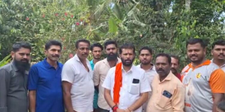 ‘ಭಜರಂಗದಳ ನಿಷೇಧ ಬಿಡಿ.., ಯಾವ ಒಬ್ಬ ಕಾರ್ಯಕರ್ತನಿಗೆ ತೊಂದರೆಯಾಗಲು ನಾವು ಬಿಡುವುದಿಲ್ಲ’..- ಕಾಂಗ್ರೆಸ್ ಪ್ರಣಾಳಿಕೆ ವಿರುದ್ಧ ಅರುಣ್ ಪುತ್ತಿಲ ಕಿಡಿ