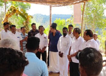 ಮಾಣಿಲ : ಮುರುವ ಕಾಮಜಾಲು ಶ್ರೀ ಬ್ರಹ್ಮ‌ಮೊಗೇರ ದೈವಸ್ಥಾನಕ್ಕೆ ಕಾಂಗ್ರೆಸ್ ಅಭ್ಯರ್ಥಿ ಅಶೋಕ್ ರೈ ಭೇಟಿ