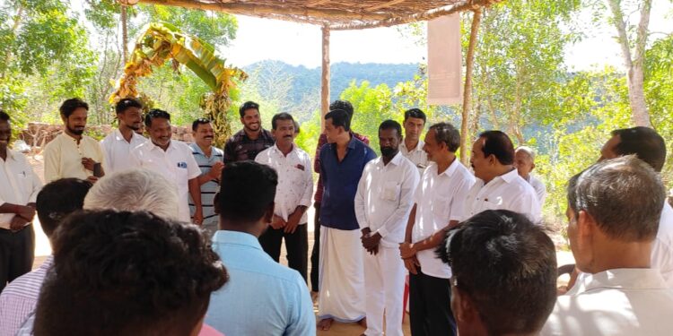 ಮಾಣಿಲ : ಮುರುವ ಕಾಮಜಾಲು ಶ್ರೀ ಬ್ರಹ್ಮ‌ಮೊಗೇರ ದೈವಸ್ಥಾನಕ್ಕೆ ಕಾಂಗ್ರೆಸ್ ಅಭ್ಯರ್ಥಿ ಅಶೋಕ್ ರೈ ಭೇಟಿ