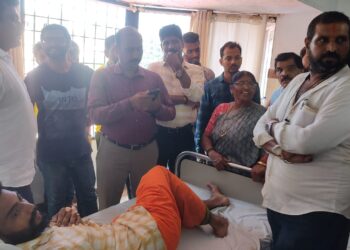 ಪುತ್ತೂರು : ಪೊಲೀಸ್ ದೌರ್ಜನ್ಯದಿಂದ ಹಲ್ಲೆಗೊಳಗಾದ ಯುವಕರ ಆರೋಗ್ಯ ವಿಚಾರಿಸಿದ ಆಶಾ ತಿಮ್ಮಪ್ಪ ಗೌಡ