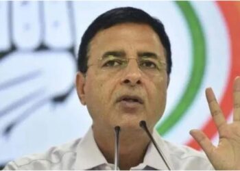‘ಯಾರೂ ಅನಗತ್ಯ ಹೇಳಿಕೆ ನೀಡಬಾರದು’ ; ಕಾಂಗ್ರೆಸ್ ಸಚಿವರು, ಶಾಸಕರಿಗೆ ಸುರ್ಜೇವಾಲ ಸೂಚನೆ