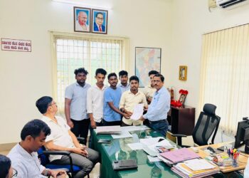 ಸುಳ್ಯ,ವಿಟ್ಲ,ಉಪ್ಪಿನಂಗಡಿ ಮತ್ತಿತರ ಕಡೆಗಳಿಂದ ಬರುವ ವಿದ್ಯಾರ್ಥಿಗಳಿಗೆ  ಸರಿಯಾಗಿ ಬಸ್ ವ್ಯವಸ್ಥೆ ಕಲ್ಪಿಸುವಂತೆ ಎನ್.ಎಸ್.ಯು.ಐ ಮನವಿ