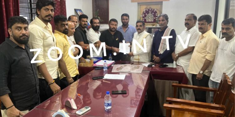 ಪುತ್ತೂರು : ಮಹಾಲಿಂಗೇಶ್ವರ ದೇವಸ್ಥಾನಕ್ಕೆ ಅನ್ಯಮತೀಯರ ಪ್ರವೇಶ : ರಾಜಕೀಯ ವ್ಯಕ್ತಿಗಳ ಜೊತೆ ಹಿಂ.ಧಾ. ಶ್ರದ್ಧಾಕೇಂದ್ರಗಳಿಗೆ ಅನ್ಯಮತೀಯರ ಪ್ರವೇಶ ಸಹಿಸುವುದಿಲ್ಲ – ಹೋರಾಟದ ಎಚ್ಚರಿಕೆ ನೀಡಿದ ಪುತ್ತಿಲ ಪರಿವಾರ