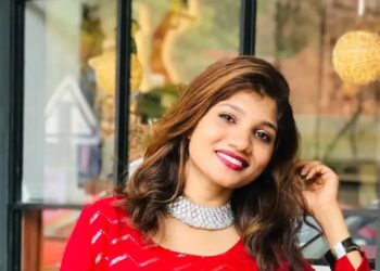 ನೂತನ ಮನೆ ಖರೀದಿಸಿ ಗೃಹಪ್ರವೇಶವಾದ ಐದೇ ದಿನಕ್ಕೆ ಯುವತಿ ಆತ್ಮಹತ್ಯೆ : 24 ಪುಟಗಳ ಡೆತ್ ನೋಟ್ ಪತ್ತೆ..!!!