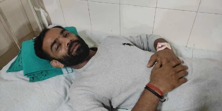 ಪುತ್ತೂರು : ಪುರುಷರಕಟ್ಟೆಯಲ್ಲಿ ಕಾಂಗ್ರೆಸ್ ಕಾರ್ಯಕರ್ತನಿಗೆ ಹಲ್ಲೆ ಆರೋಪ : ಆಸ್ಪತ್ರೆಗೆ ದಾಖಲು..!!