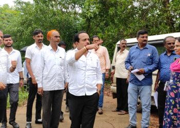 ಕೆಎಂಎಫ್ ಮಿನಿ ಡೈರಿ ನಿರ್ಮಾಣ ಯೋಜನೆ : ಶಾಸಕರ ನೇತೃತ್ವದಲ್ಲಿ ಸ್ಥಳ ಪರಿಶೀಲನೆ
