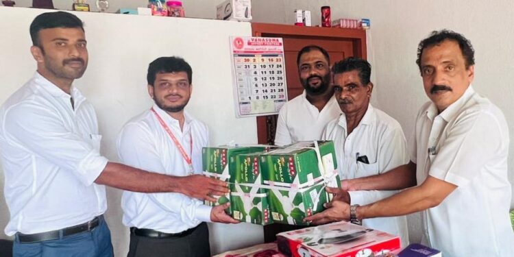 ಬ್ಯಾಂಕ್ ಆಫ್ ಬರೋಡದ 116ನೇ ಸ್ಥಾಪನಾ ದಿನಾಚರಣೆ ಅಂಗವಾಗಿ  ಸಾಲ್ಮರ ಅನಾಥಾಶ್ರಮಕ್ಕೆ ವಸ್ತುಗಳ ಕೊಡುಗೆ