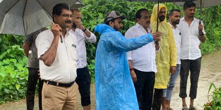 ಉಪ್ಪಿನಂಗಡಿ : ರಾ. ಹೆದ್ದಾರಿಯ ತಡೆಗೋಡೆ ಕುಸಿತ : ಶಾಸಕರಿಂದ ಪರಿಶೀಲನೆ