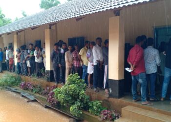 ಗ್ರಾ.ಪಂ. ಉಪಚುನಾವಣೆ : ಆರ್ಯಾಪು, ನಿಡ್ಪಳ್ಳಿಯಲ್ಲಿ ಮಳೆಯ ನಡುವೆಯೂ ಬಿರುಸಿನ ಮತದಾನ