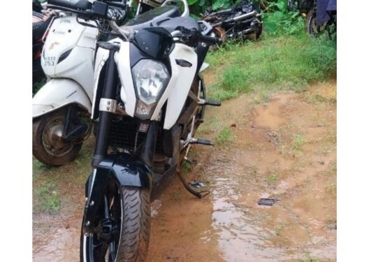 ಟ್ರಾಫಿಕ್ ಎಸ್.ಐ ಸುತೇಶ್ ನೇತೃತ್ವದಲ್ಲಿ ಕಾರ್ಯಾಚರಣೆ : ಬೆಂಗಳೂರಿನಲ್ಲಿ ಕಳವಾಗಿದ್ದ ಬೈಕ್ ಬಂಟ್ವಾಳದಲ್ಲಿ ಪತ್ತೆ