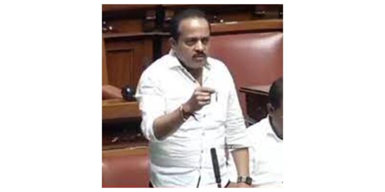 ‘ಪೊಲೀಸ್ ಠಾಣೆಯಲ್ಲಿ ಕೋವಿ ಅಡಮಾನಿಗೆ ಡೆಫಾಸಿಟ್ ಇಡುವಂತಿಲ್ಲ’ ಶಾಸಕ ಅಶೋಕ್ ರೈ ಪ್ರಶ್ನೆಗೆ ಗೃಹ ಸಚಿವರ ಉತ್ತರ