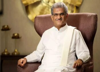ಮುಖ್ಯಮಂತ್ರಿ ಸಿದ್ದರಾಮಯ್ಯರನ್ನು ಅಭಿನಂದಿಸಿ ಯೋಜನೆಗಳನ್ನು ಶ್ಲಾಘಿಸಿದ ಧರ್ಮಾಧಿಕಾರಿ ವೀರೇಂದ್ರ ಹೆಗ್ಗಡೆ