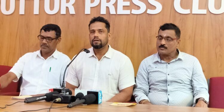 (ಜು.23) ಪುತ್ತೂರು : ಕುಲಾಲ ಸಮಾಜಸೇವಾ ಸಂಘದ ವತಿಯಿಂದ ಸಾಮೂಹಿಕ ಶ್ರೀ ಸತ್ಯನಾರಾಯಣ ಪೂಜೆ, ಪ್ರಶಸ್ತಿ ಪ್ರಧಾನ, ವಿದ್ಯಾರ್ಥಿ ವೇತನ ವಿತರಣಾ ಕಾರ್ಯಕ್ರಮ