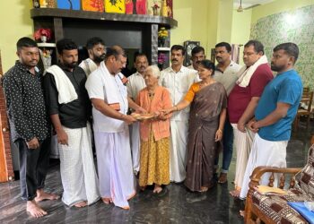 ಮಾಣಿಗುತ್ತು ಶ್ರೀ ಉಳ್ಳಾಲ್ತಿ, ಬೆಮ್ಮೆರ್, ಗುಡ್ಡೆಚಾಮುಂಡಿ, ಪಂಜುರ್ಲಿ, ಮಲೆಕೊರತಿ ದೈವಗಳ ಧರ್ಮಚಾವಡಿಯ ಜೀರ್ಣೋದ್ಧಾರ ಹಿನ್ನೆಲೆ : ಜೀರ್ಣೋದ್ಧಾರ ಸಮಿತಿಯ ವತಿಯಿಂದ ಮನೆ-ಮನೆ ಭೇಟಿ