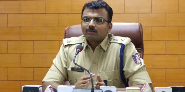 ಕಾಲೇಜು ಶೌಚಾಲಯದಲ್ಲಿ ಕ್ಯಾಮರಾ ಇಟ್ಟು ಚಿತ್ರೀಕರಣ : ‘ದಾಖಲೆ ಇದ್ದರೆ ನೀಡಿ ಸಹಕರಿಸಿ.., ತಪ್ಪು ಮಾಹಿತಿ ನೀಡಿದರೆ ಕ್ರಮ’ -ಎಸ್ಪಿ ಅಕ್ಷಯ್ ಮಚ್ಚೀಂದ್ರ