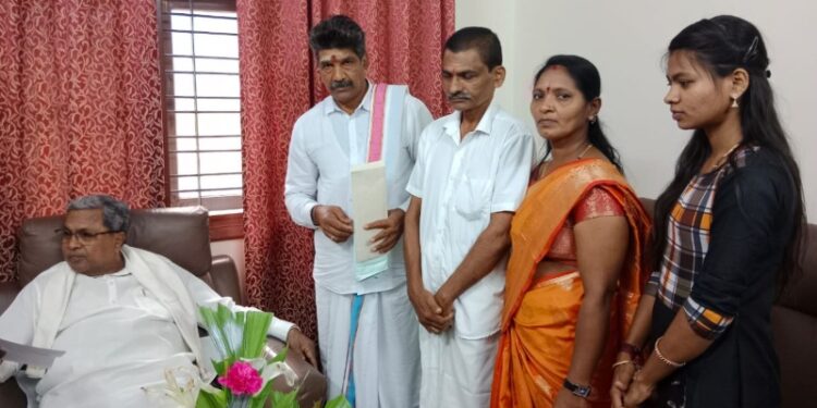 ಸೌಜನ್ಯ ಕೇಸ್‌ ಮರು ತನಿಖೆ ನಡೆಸಿ : ಸಿಎಂಗೆ ಕುಟುಂಬ ಸದಸ್ಯರ ಮನವಿ
