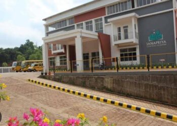 ವಿಟ್ಲ : ನಕಲಿ ದಾಖಲೆ ಸೃಷ್ಟಿಸಿ ಟ್ರಸ್ಟ್ ಹಣ ದುರುಪಯೋಗ: ಜನಪ್ರಿಯ ಸೆಂಟ್ರಲ್ ಶಾಲಾ ಟ್ರಸ್ಟ್ ಕಾರ್ಯದರ್ಶಿಯಿಂದ ಇತರ ಟ್ರಸ್ಟಿಗಳ ಮೇಲೆ ಎಫ್ಐಆರ್