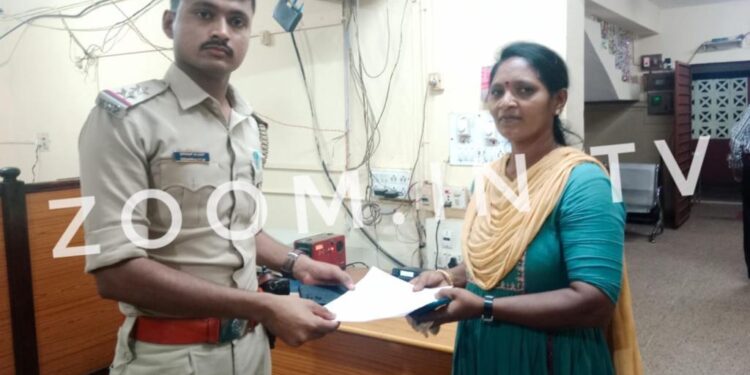 ಧರ್ಮಸ್ಥಳ : ಹಕ್ಕೊತ್ತಾಯ ಸಭೆಯಲ್ಲಿ ಸೌಜನ್ಯ ತಾಯಿಯ ಮೇಲೆ ಹಲ್ಲೆ, ಮಾನಭಂಗಕ್ಕೆ ಯತ್ನ ಆರೋಪ : ಪ್ರಕರಣ ದಾಖಲು