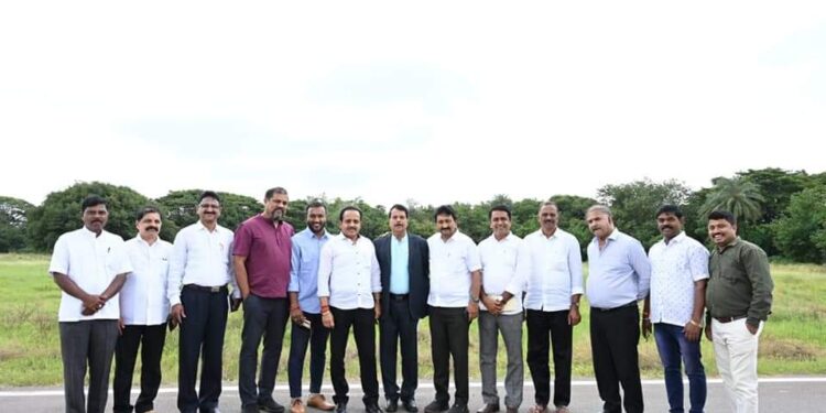ರಾಜಧಾನಿ ಬೆಂಗಳೂರಲ್ಲಿ ನಡೆಯಲಿದೆ ‘ಕಂಬಳ’ : ಪುತ್ತೂರು ಶಾಸಕ ಅಶೋಕ್ ಕುಮಾರ್ ರೈ ನೇತೃತ್ವದಲ್ಲಿ ಸ್ಥಳ ಪರಿಶೀಲನೆ