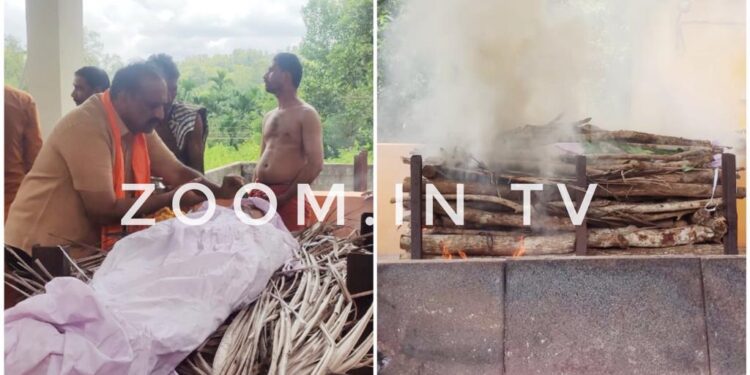 Puttur Murder Case | ಪ್ರಿಯಕರನಿಂದ ಹತ್ಯೆಯಾದ ಯುವತಿಯ ಅಂತ್ಯಸಂಸ್ಕಾರ ; ಮನೆ ಮಗಳನ್ನು ಕಳೆದುಕೊಂಡು ಅನಾಥವಾಯಿತು ಕುಟುಂಬ