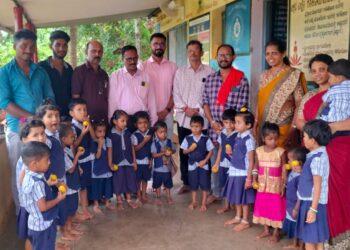 ಚಂದ್ರಯಾನ ಯಶಸ್ವಿ : ಪುತ್ತಿಲ ಪರಿವಾರದ ಸದಸ್ಯರಿಂದ ಮಕ್ಕಳಿಗೆ ಸಿಹಿ ಹಂಚಿ ಸಂಭ್ರಮ