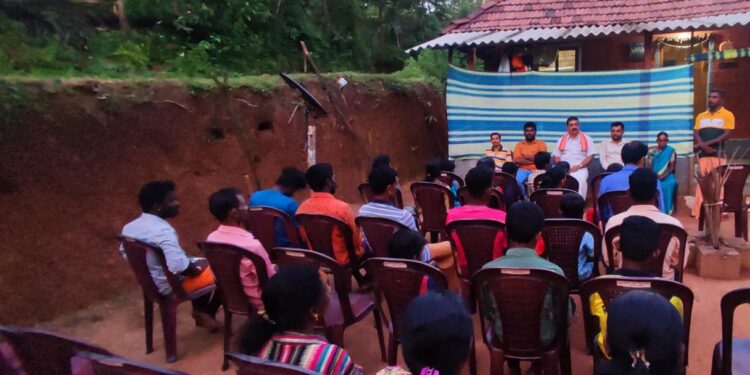 ಕುಂಡಡ್ಕ : ಮೂರನೇ ವರ್ಷದ ರಕ್ಷಾಬಂಧನ ಆಚರಣೆ : ರಾಷ್ಟ್ರೀಯತೆಯ ವಿಚಾರದಲ್ಲಿ ನಾವೆಲ್ಲರೂ ಒಂದಾಗಬೇಕು : ರಜನೀಶ್ ಪಿ