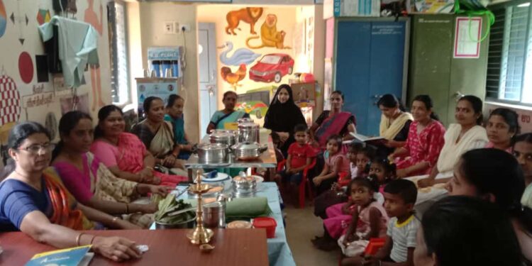 ಬಪ್ಪಳಿಗೆ ಅಂಗನವಾಡಿ ಕೇಂದ್ರದಲ್ಲಿ ಆದರ್ಶ ಸ್ತ್ರೀ ಶಕ್ತಿ ಸ್ವ ಸಹಾಯ ಸಂಘದ ವತಿಯಿಂದ ‘ಆಟಿಕೂಟ’