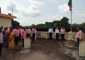 ವಿಟ್ಲ ಗ್ರಾಮೀಣ ಸಹಕಾರಿ ಬ್ಯಾಂಕಿನ ಪ್ರಧಾನ ಕಚೇರಿಯಲ್ಲಿ ಸ್ವಾತಂತ್ರ್ಯ ದಿನಾಚರಣೆ