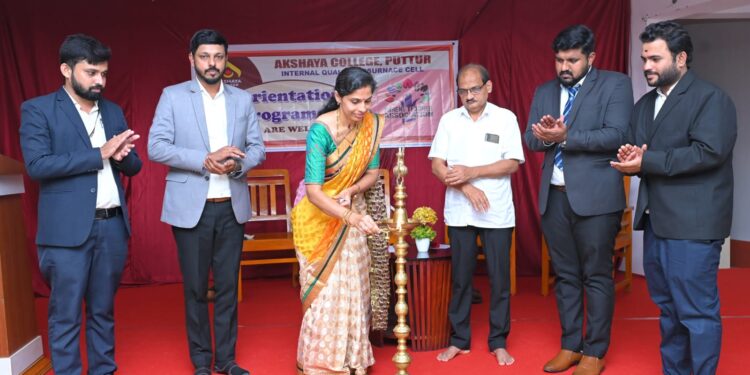 ಅಕ್ಷಯ ಕಾಲೇಜಿನಲ್ಲಿ ಶಿಕ್ಷಕ ಹಾಗೂ ಹೆತ್ತವರ ಸಂಘದ ವತಿಯಿಂದ ನೂತನವಾಗಿ ದಾಖಲಾದ ವಿದ್ಯಾರ್ಥಿಗಳಿಗೆ-ಹೆತ್ತವರಿಗೆ ಮಾಹಿತಿ ಕಾರ್ಯಾಗಾರ