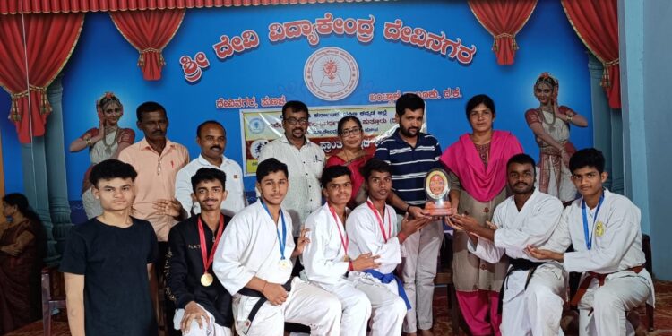 ರಾಷ್ಟಮಟ್ಟದ ಕರಾಟೆ ಪಂದ್ಯಾಟಕ್ಕೆ ವಿವೇಕಾನಂದ ಪ.ಪೂ ಕಾಲೇಜಿನ ಬಾಲಕರ ಹಾಗೂ ಬಾಲಕಿಯರ ತಂಡ ಆಯ್ಕೆ