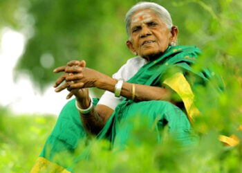 ಮನೆಯಲ್ಲಿ ಕಾಲು ಜಾರಿ ಬಿದ್ದ ಸಾಲುಮರದ ತಿಮ್ಮಕ್ಕ : ಆಸ್ಪತ್ರೆಗೆ ದಾಖಲು