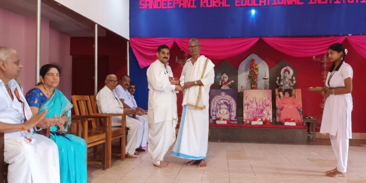 ಸಾಂದೀಪನಿ ವಿದ್ಯಾಸಂಸ್ಥೆಯಲ್ಲಿ ಏಕಾದಶ ಕೋಟಿ ಮಹಾಲಿಂಗೇಶ್ವರ ಜಪಯಜ್ಞ