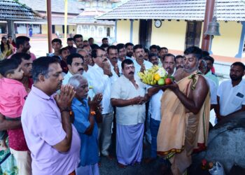 ಪ್ರಧಾನಿ ಮೋದಿ ಹುಟ್ಟುಹಬ್ಬ : ವಿಟ್ಲ ಮಹಾಶಕ್ತಿಕೇಂದ್ರದ ವತಿಯಿಂದ ವಿಟ್ಲ ಶ್ರೀ ಪಂಚಲಿಂಗೇಶ್ವರ ದೇವಸ್ಥಾನದಲ್ಲಿ ವಿಶೇಷ ಪ್ರಾರ್ಥನೆ