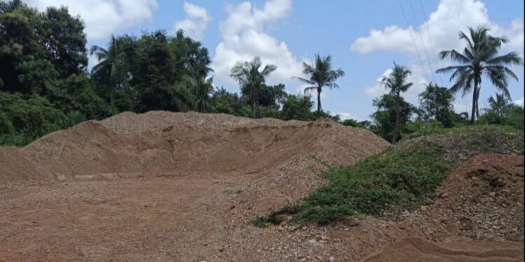 ಧರ್ಮಸ್ಥಳ : ಅಕ್ರಮ ಮರಳು ದಾಸ್ತಾನು : ಗಣಿ ಮತ್ತು ಭೂ ವಿಜ್ಞಾನ ಇಲಾಖೆ ದಾಳಿ